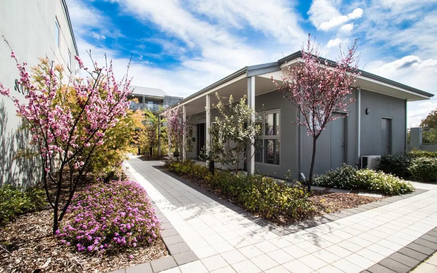 Airport Apartments by Vetroblu EXTERIOR