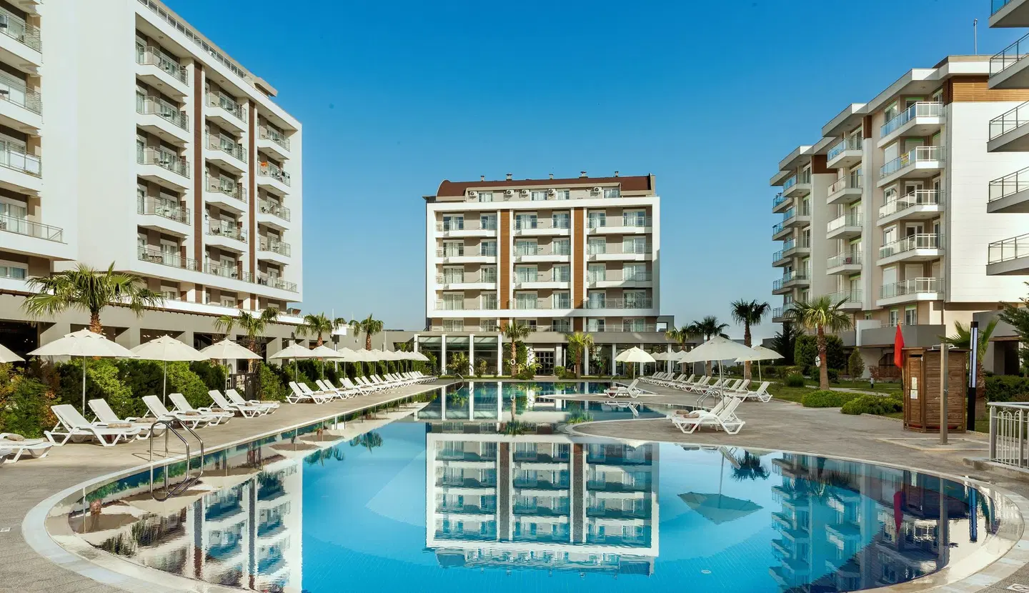 Greenwood Suites Resort OUTDOOR_POOL