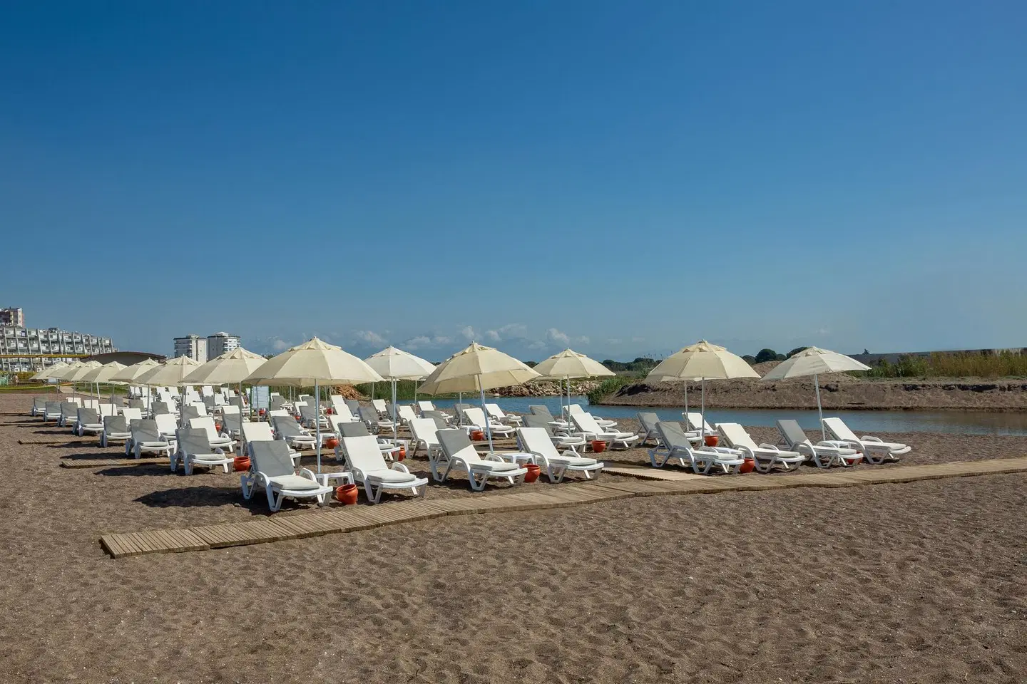 Greenwood Suites Resort BEACH