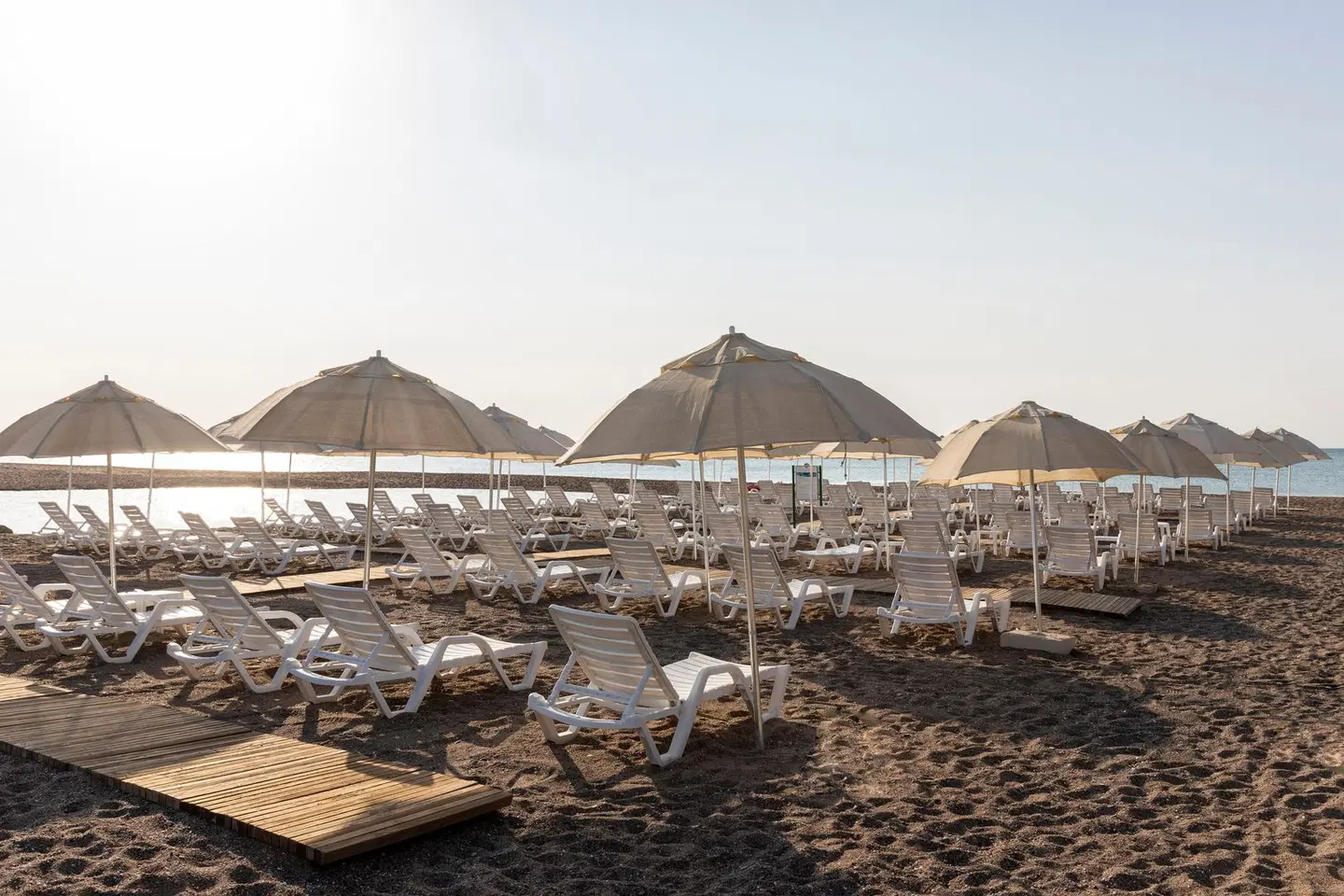 Greenwood Suites Resort BEACH