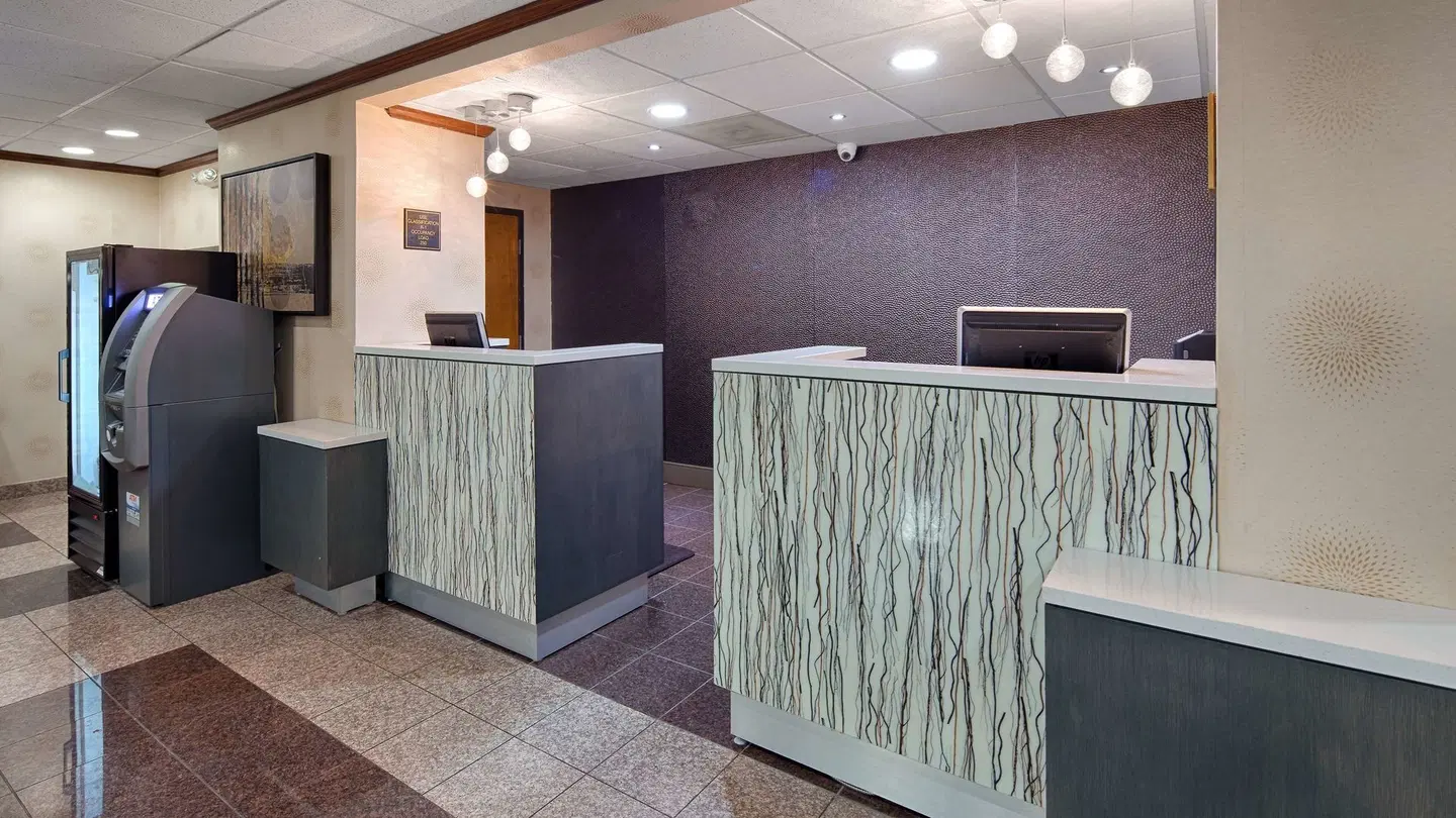 Best Western Plus Richmond LOUNGE_LOBBY