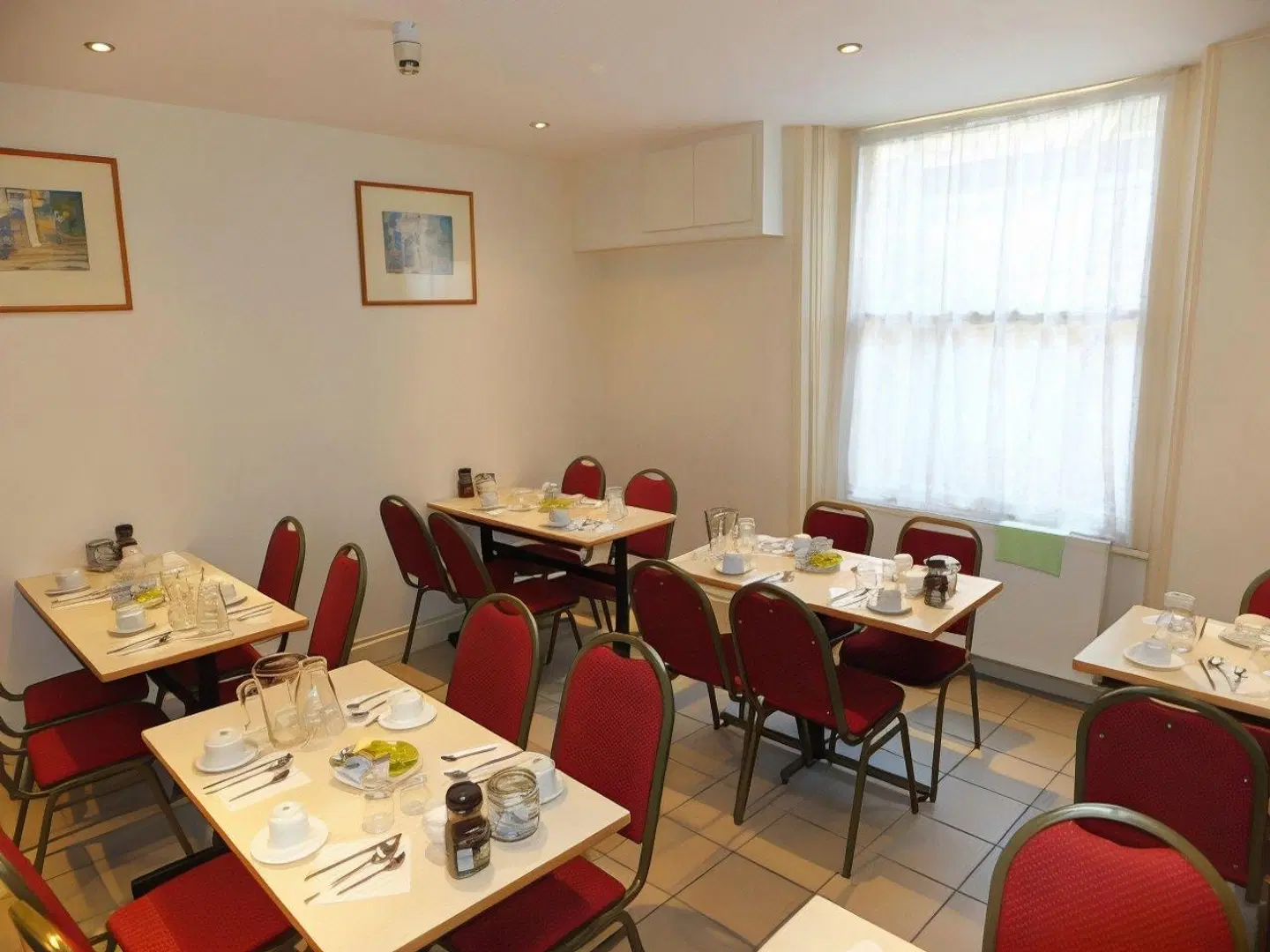 Carlton Restaurant
