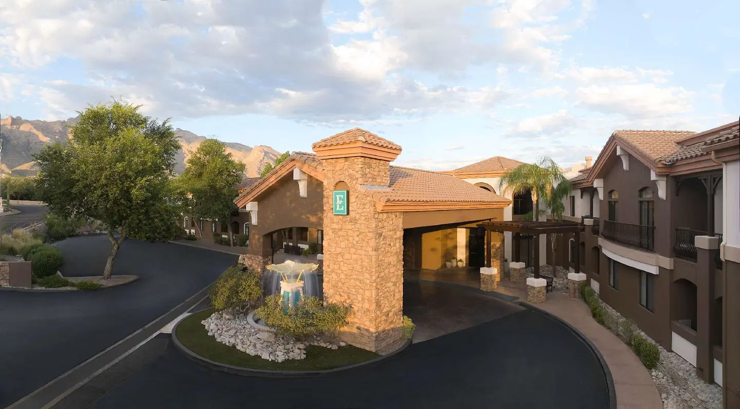 Embassy Suites by Hilton Tucson Paloma Village EXTERIOR
