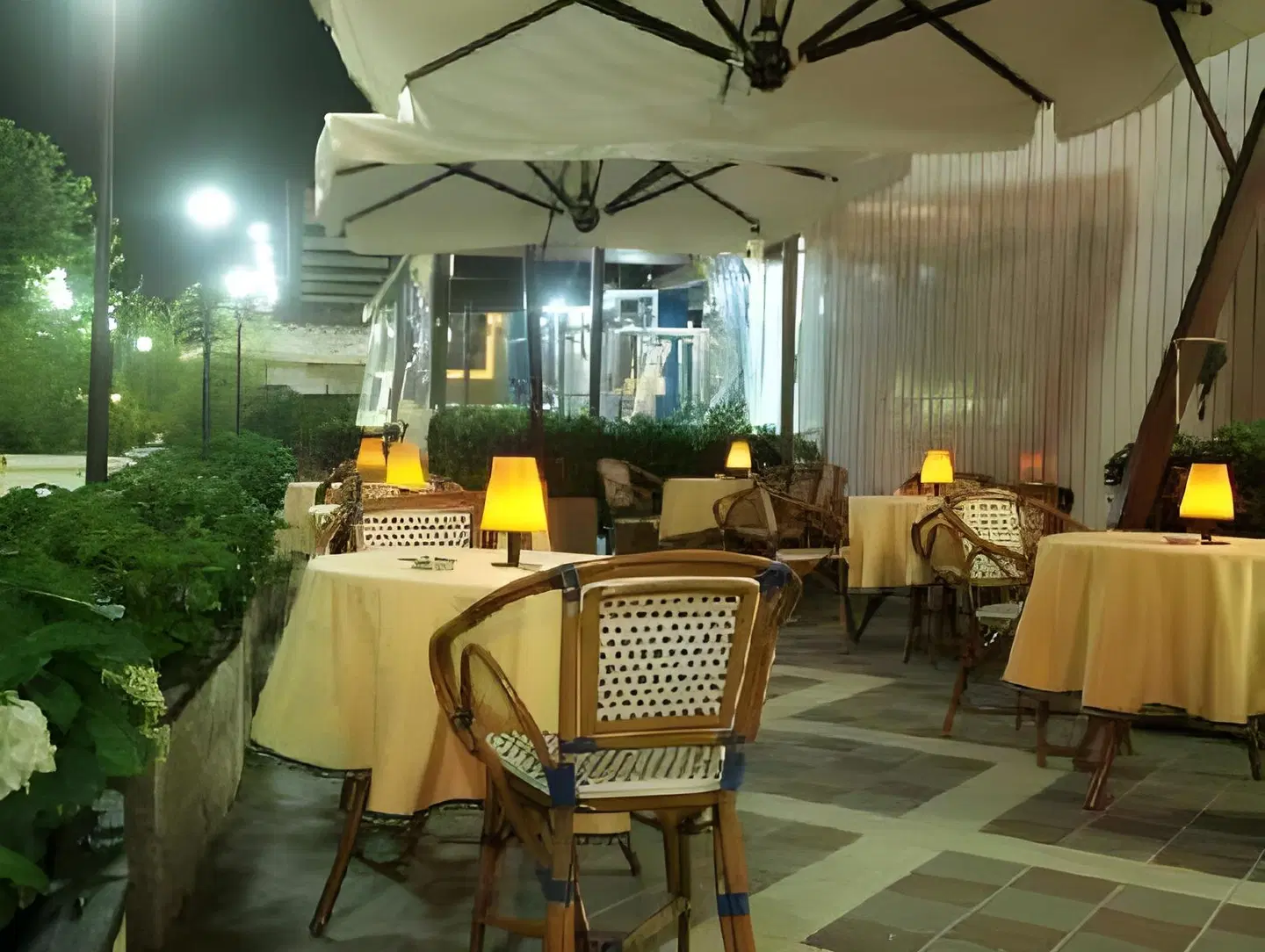 Hotel Ambassador Restaurant
