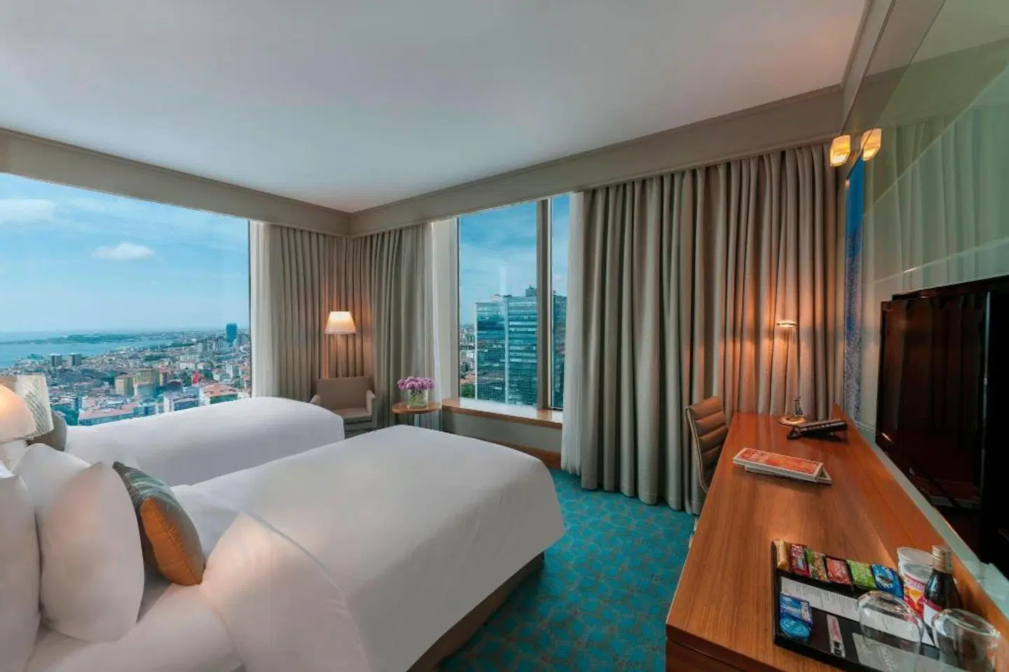 Renaissance Istanbul Polat Bosphorus Hotel ROOM_EXAMPLE