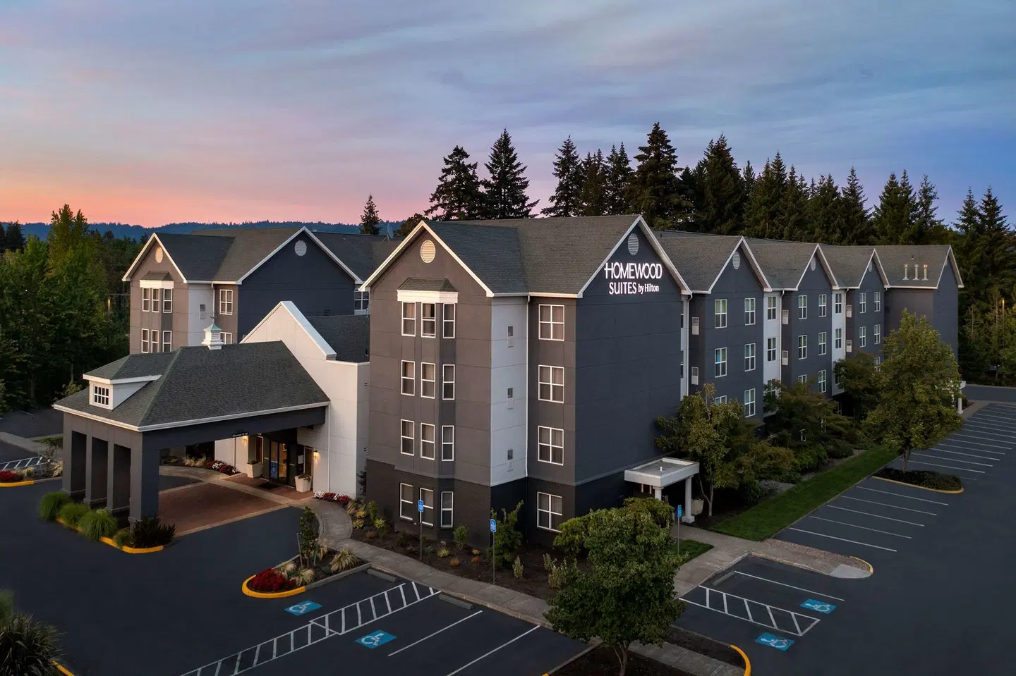 Homewood Suites by Hilton Hillsboro/Beaverton EXTERIOR