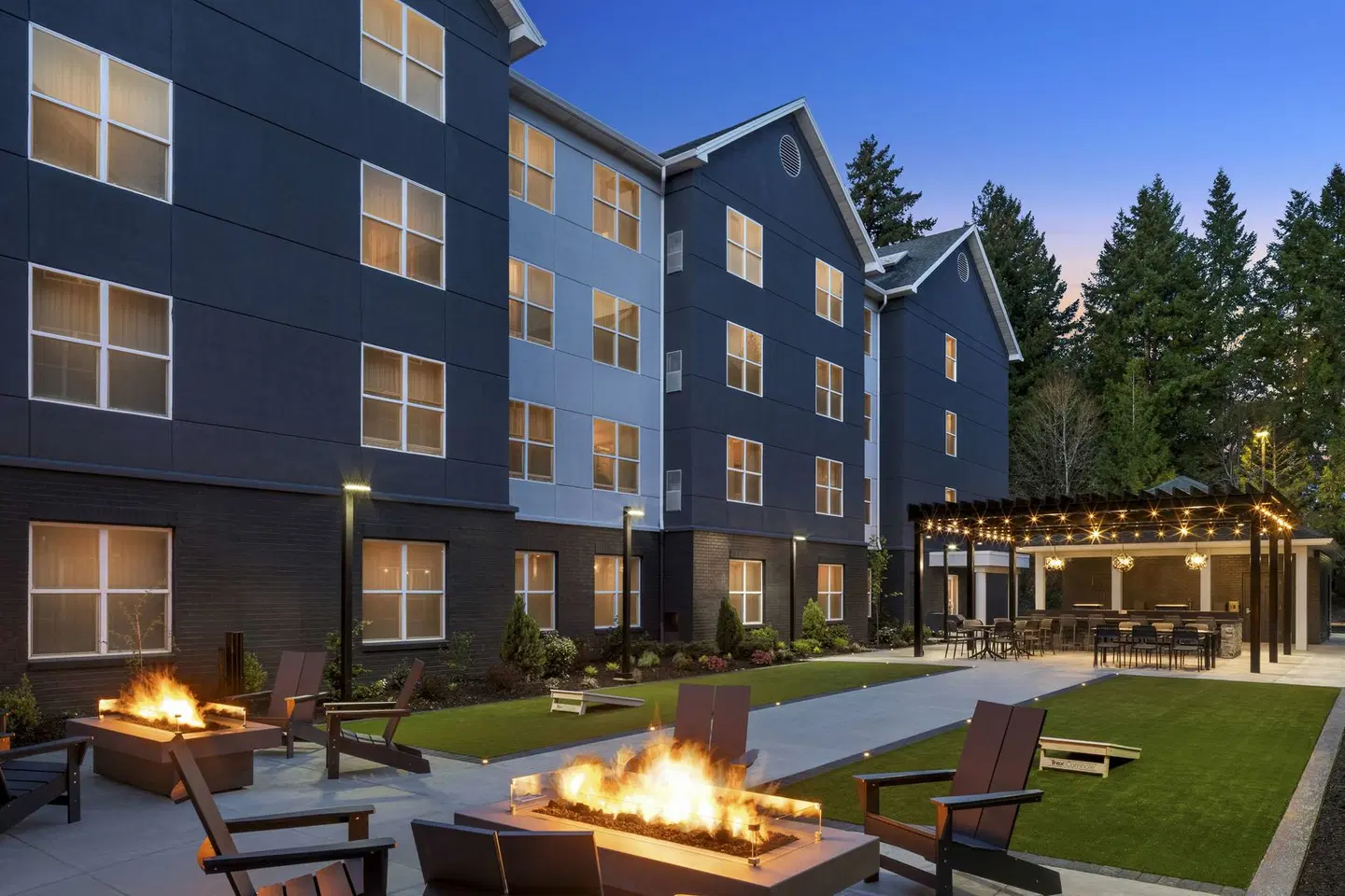 Homewood Suites by Hilton Hillsboro/Beaverton EXTERIOR