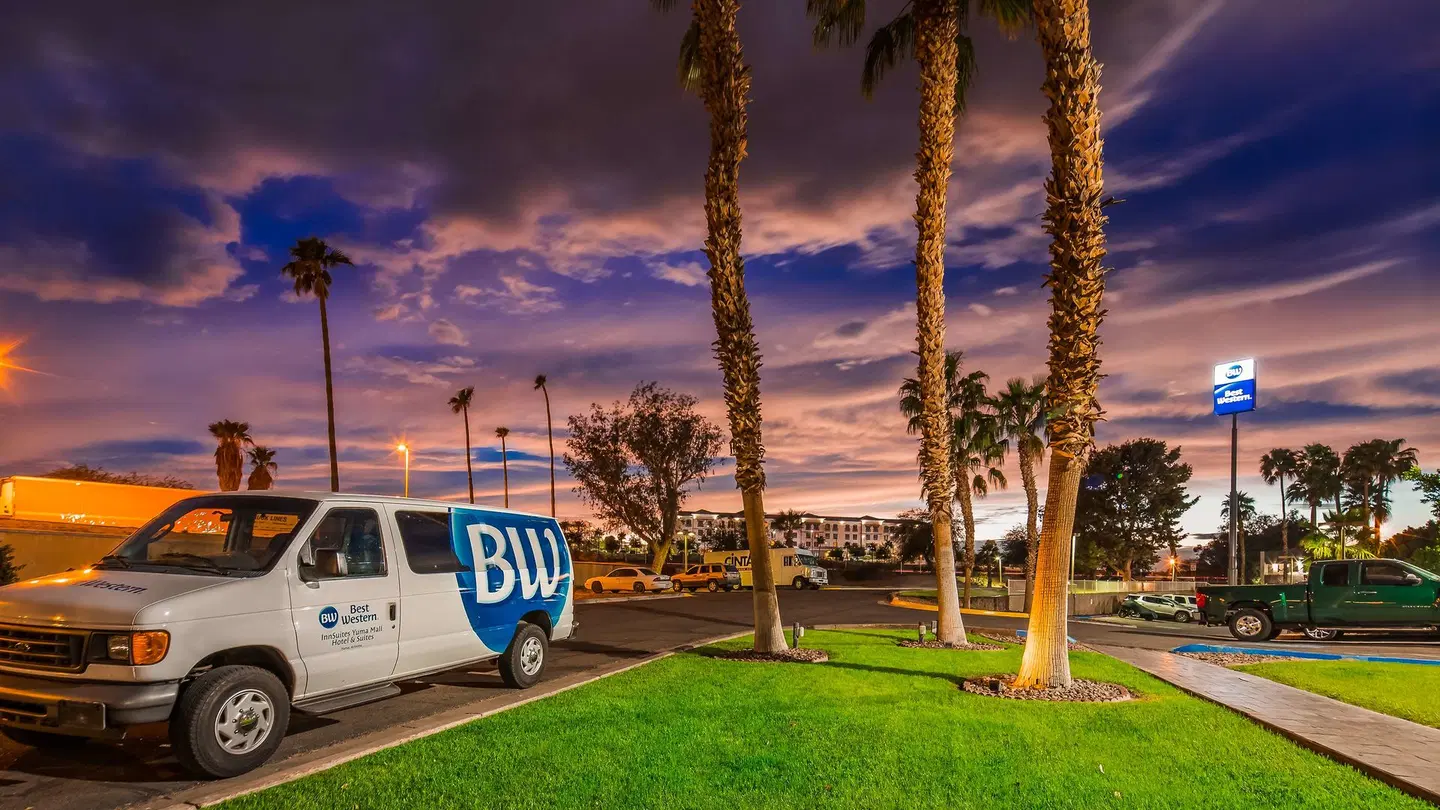 Best Western InnSuites Yuma Mall Hotel & Suites LANDSCAPE