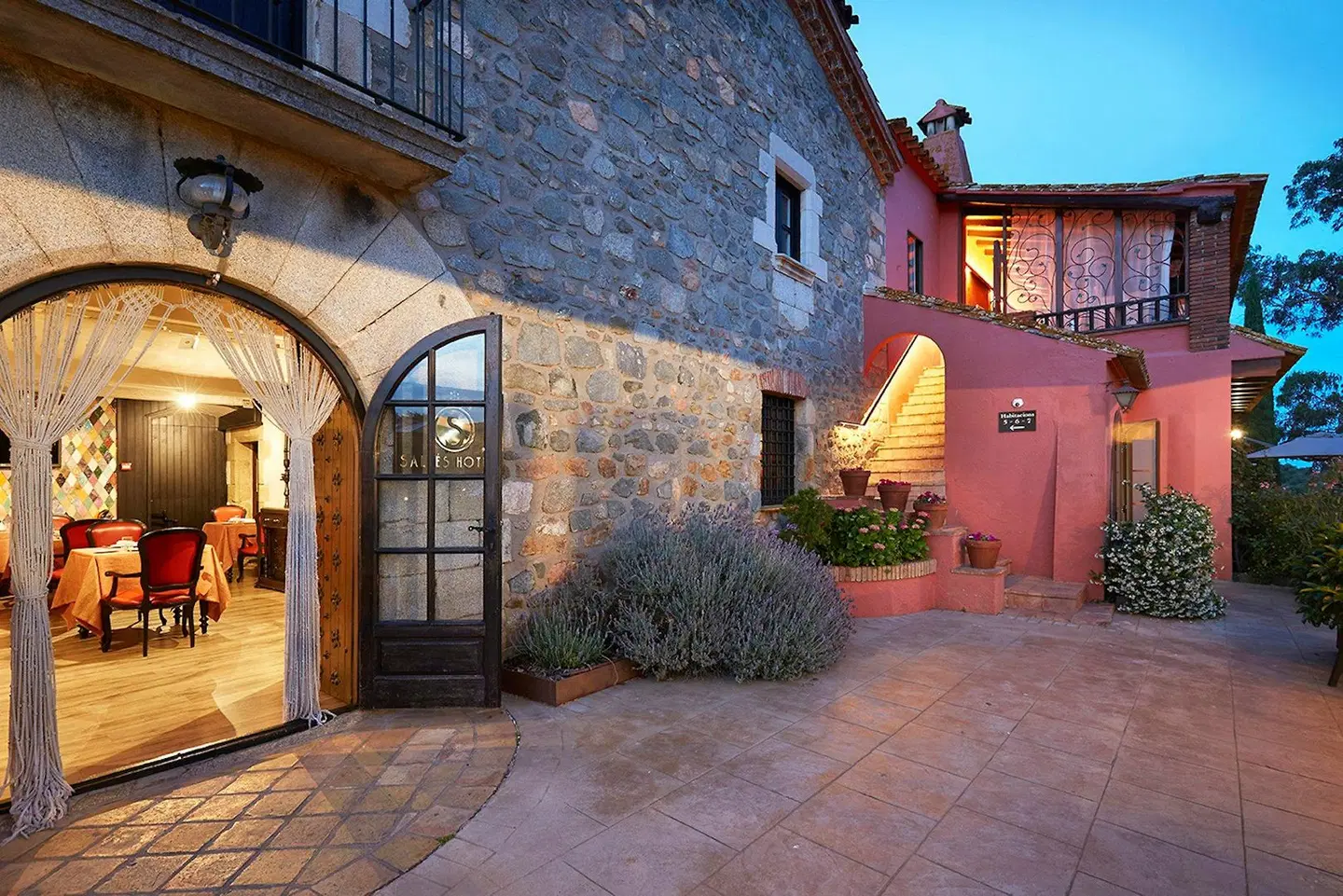 Mas Tapiolas EXTERIOR
