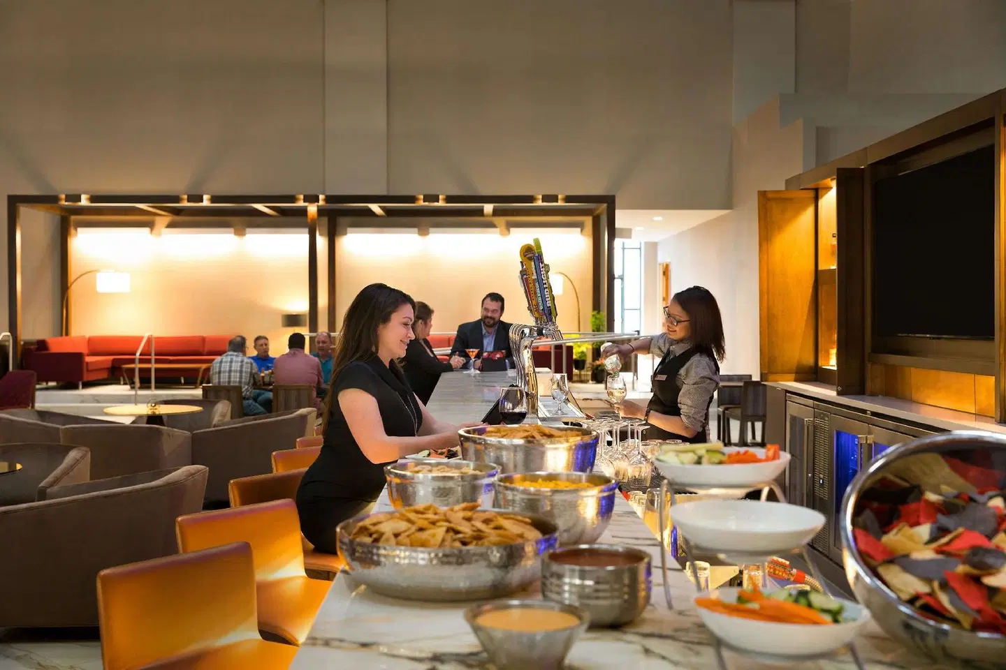 Embassy Suites by Hilton Phoenix Downtown North Bar
