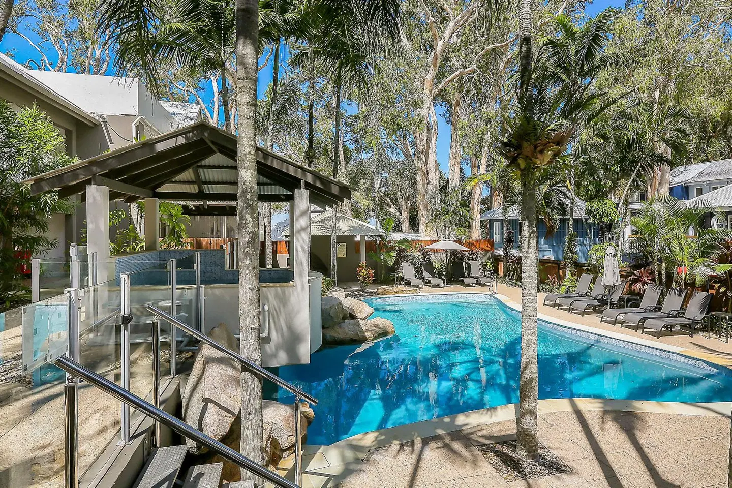 Paradise On The Beach Resort OUTDOOR_POOL