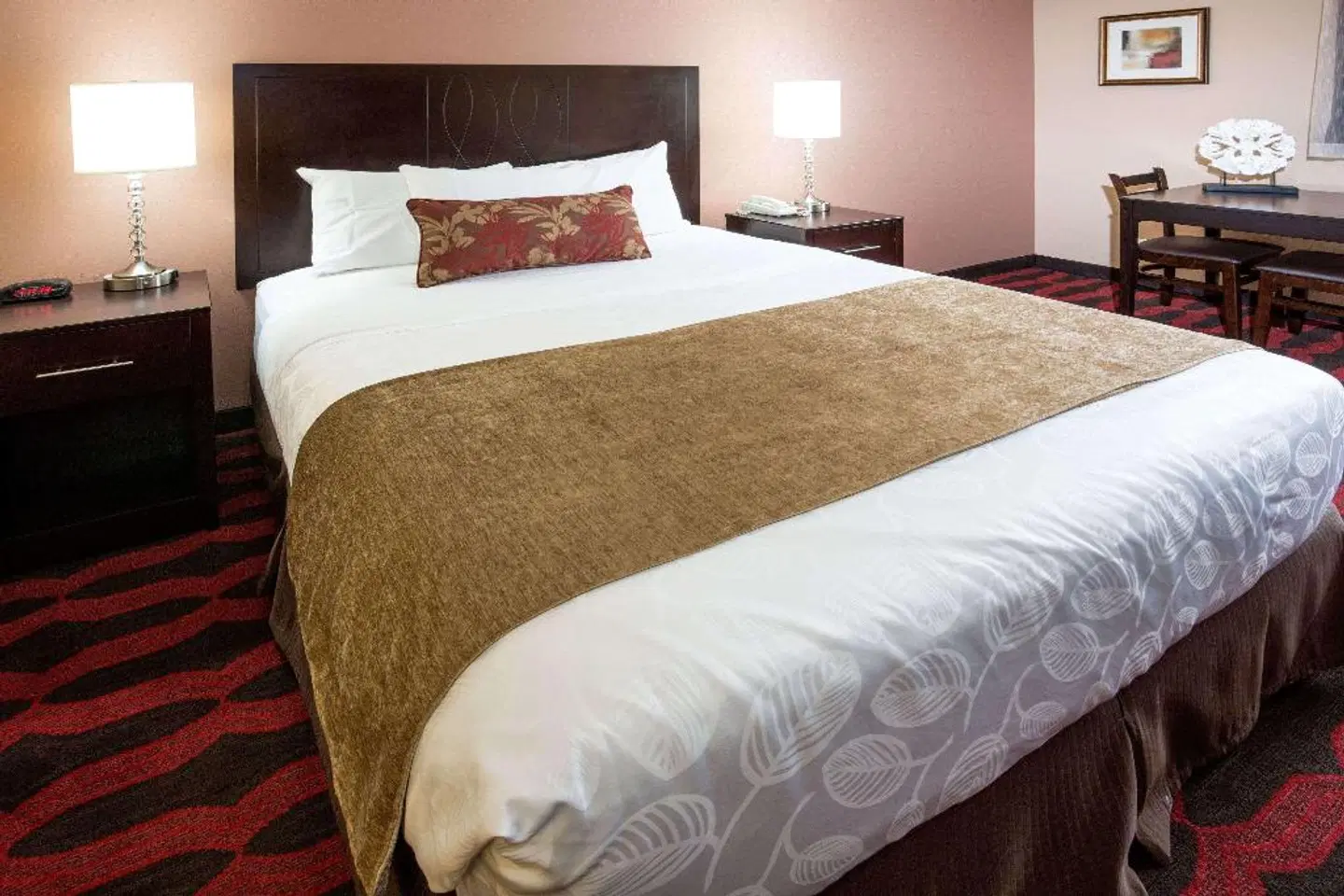 Travelodge East Portland / Gresham ROOM_EXAMPLE