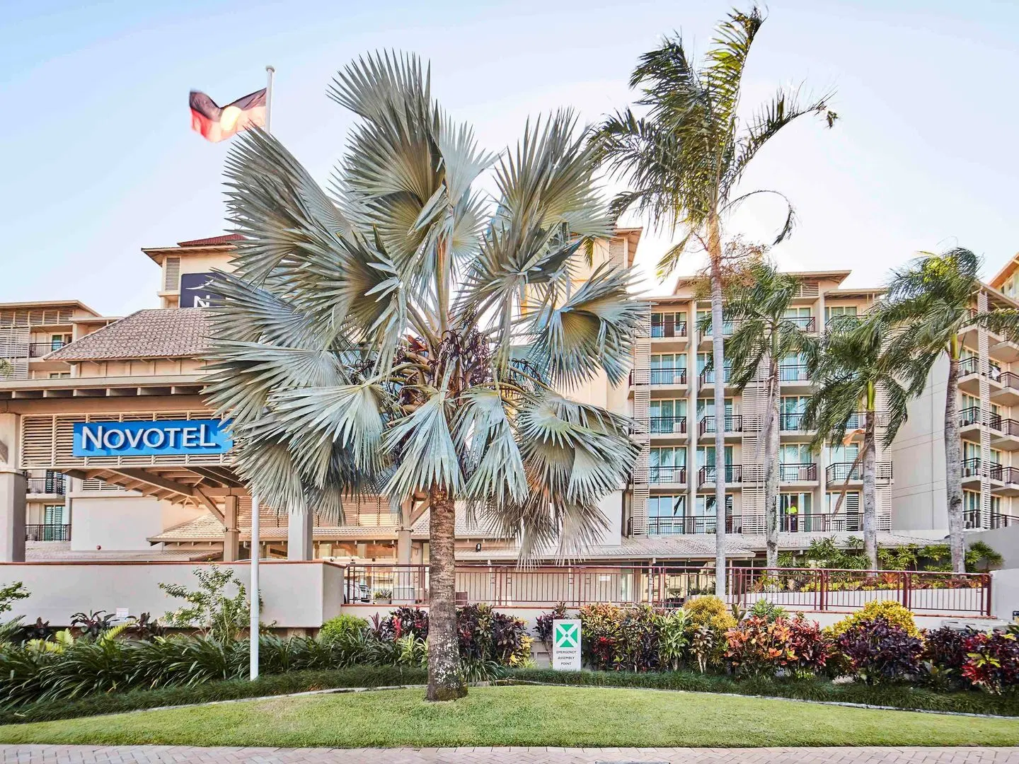 Novotel Cairns Oasis Resort EXTERIOR