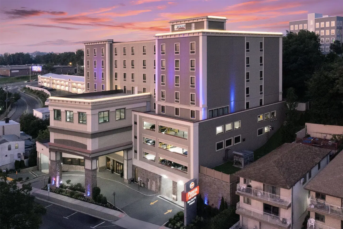 Best Western Premier NYC Gateway Hotel EXTERIOR