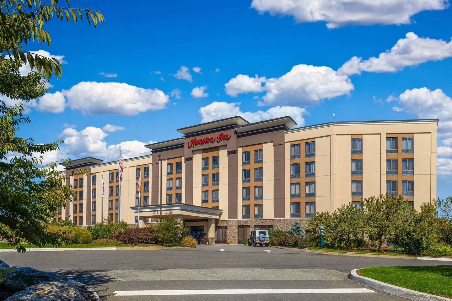 Hampton Inn Carlstadt-At The Meadowlands EXTERIOR