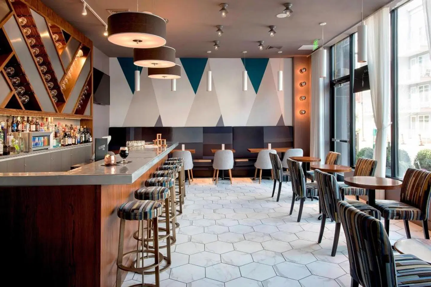 Element by Westin Harrison - Newark Bar