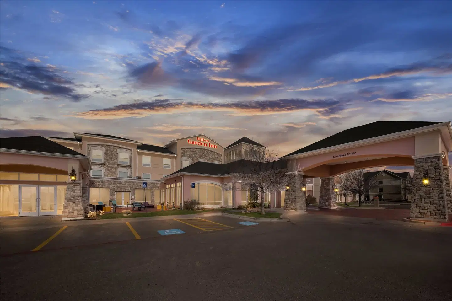 Hilton Garden Inn Amarillo EXTERIOR
