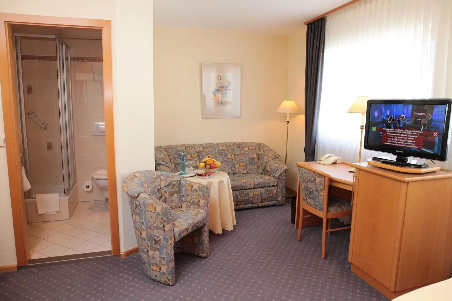 Anika ROOM_EXAMPLE