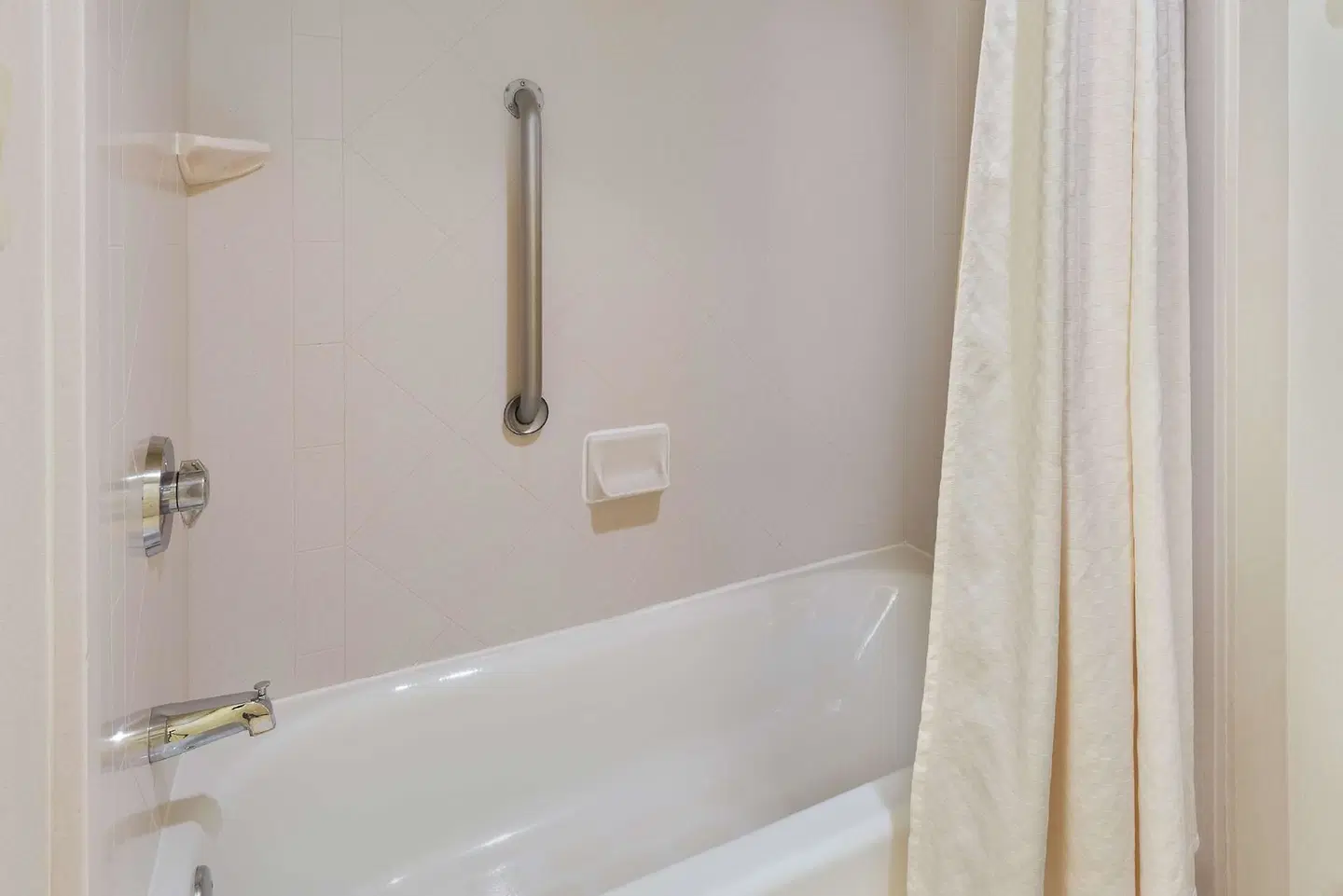 Homewood Suites by Hilton Princeton Badezimmer