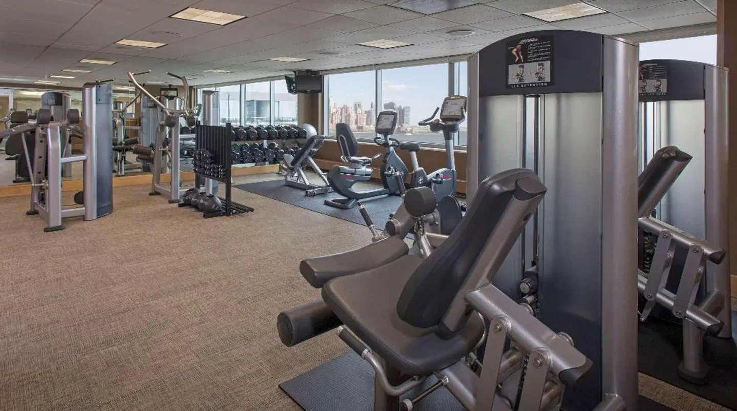 Hyatt Regency Jersey City on the Hudson SPORTS_AND_LEISURE