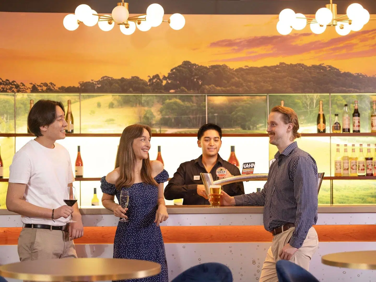 Novotel Perth Langley Hotel PEOPLE