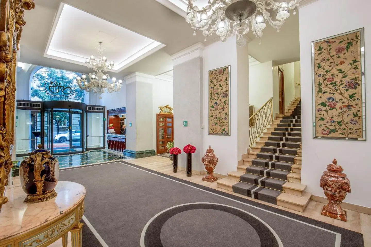 Savoy LOUNGE_LOBBY