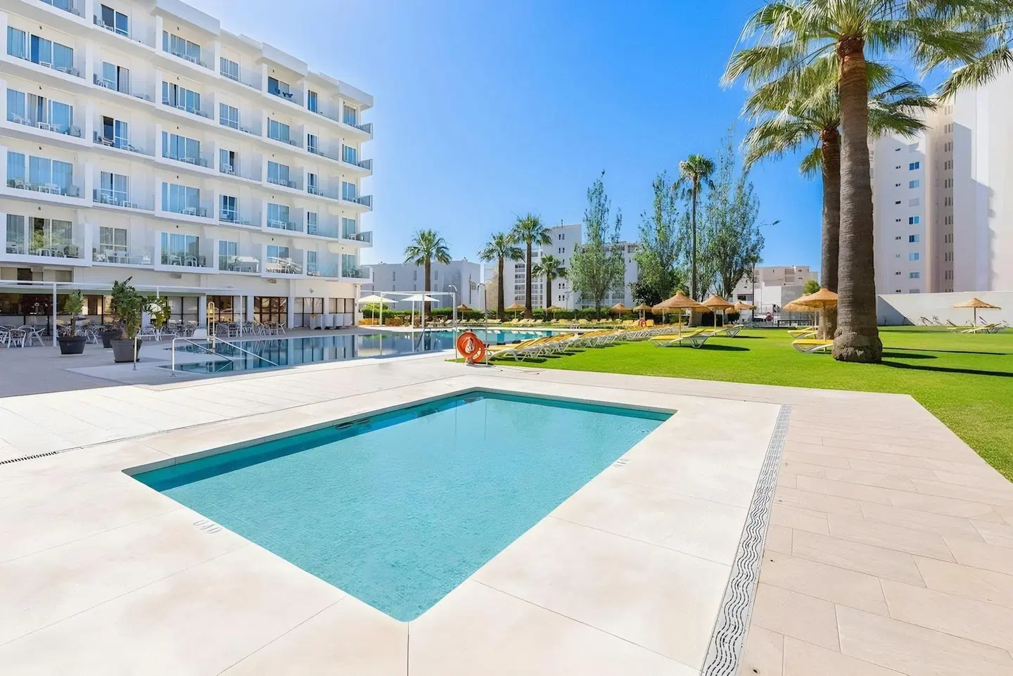 THB San Fermín OUTDOOR_POOL