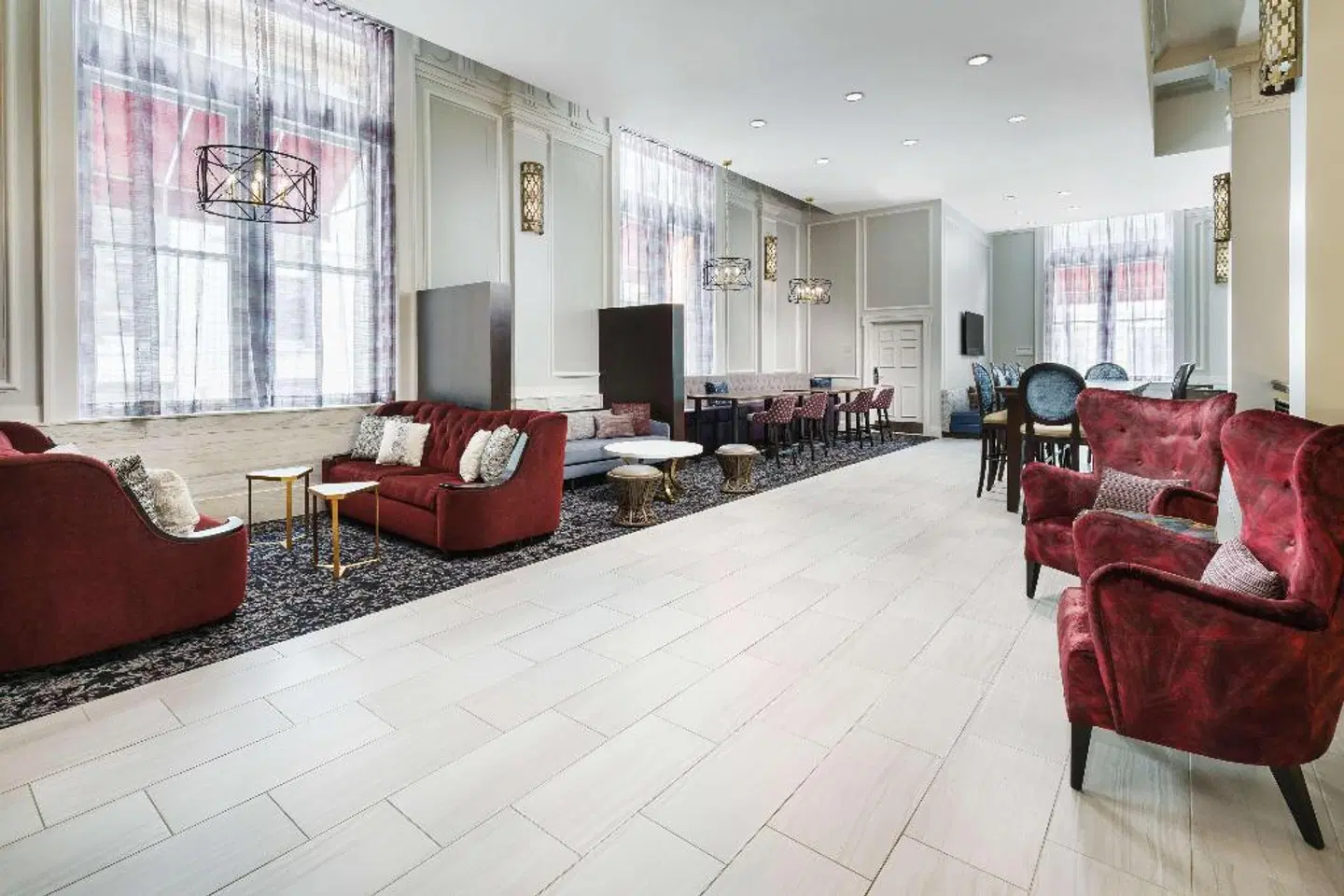 Hampton Inn & Suites Baltimore Inner Harbor LOUNGE_LOBBY