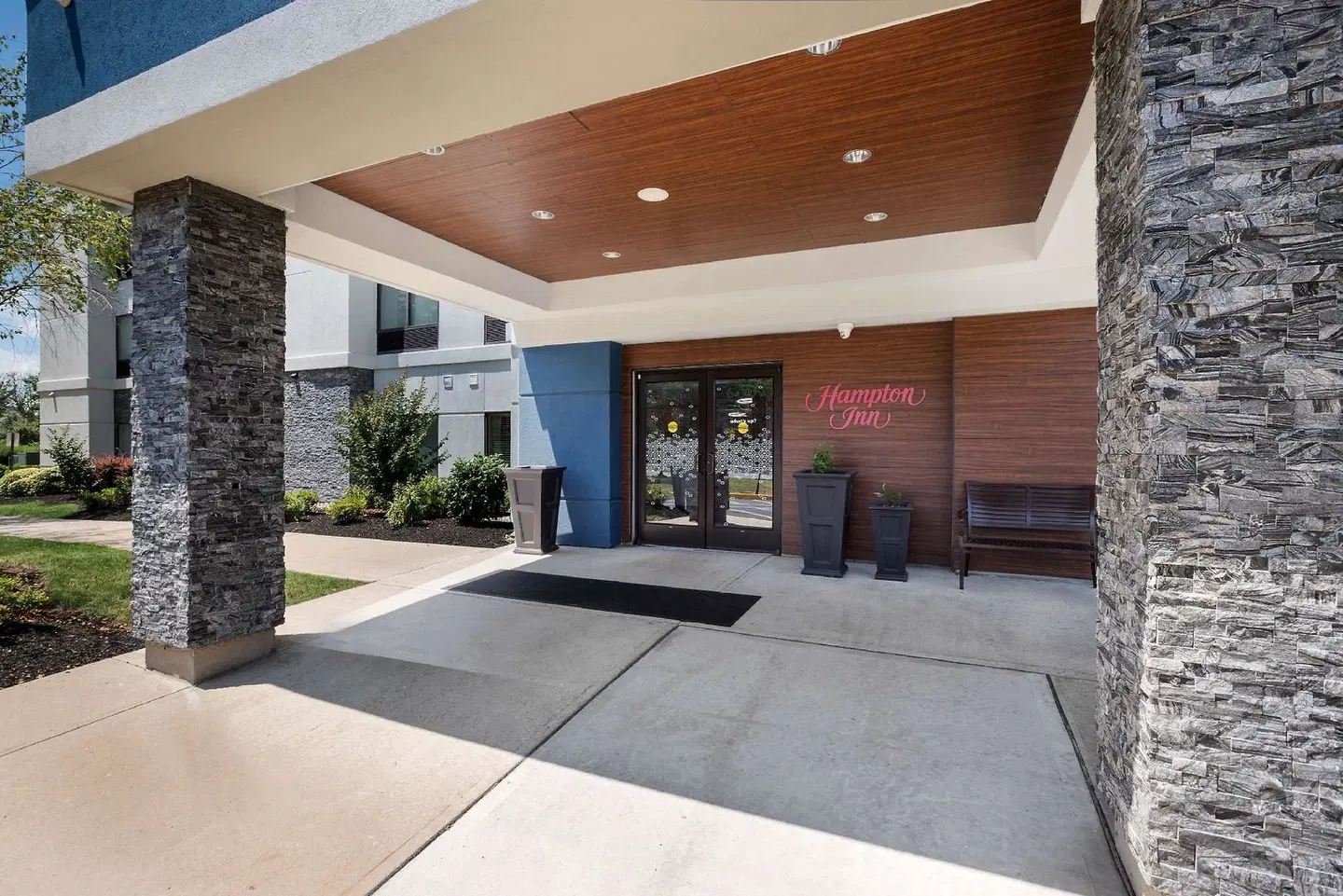 Hampton Inn Princeton EXTERIOR