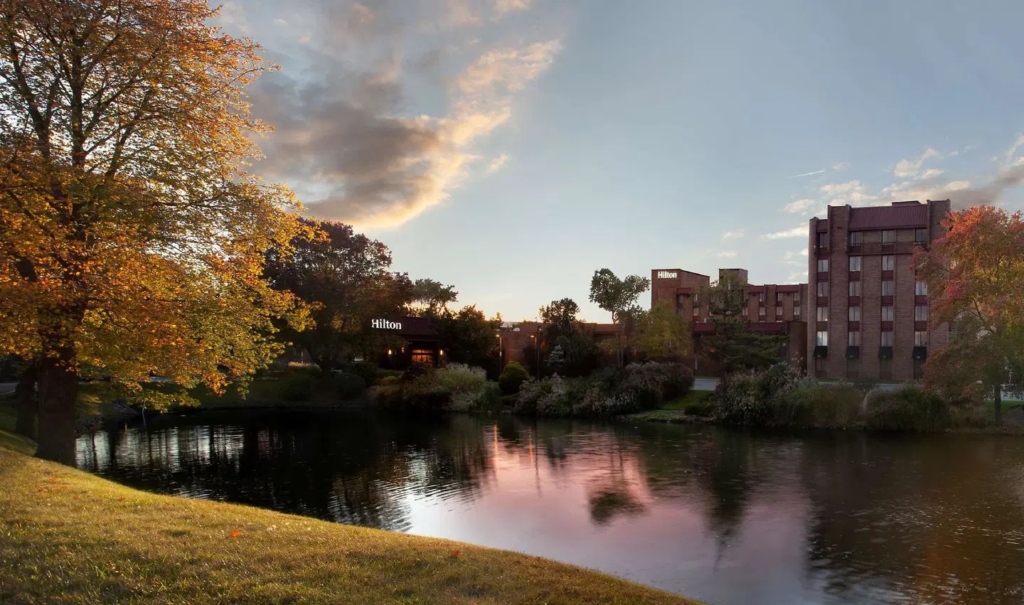 Hilton Parsippany LANDSCAPE