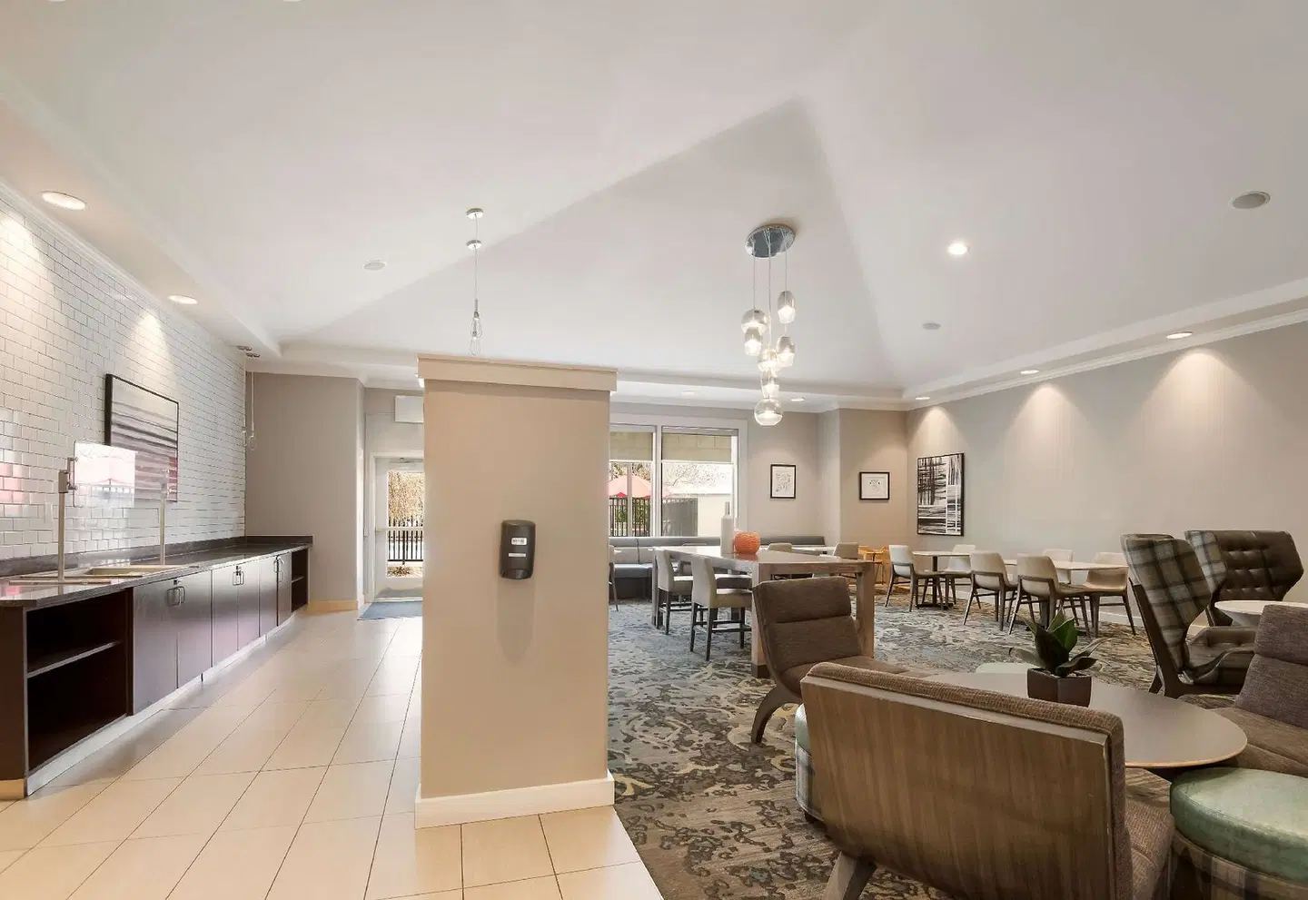 Sonesta ES Suites Reno LOUNGE_LOBBY