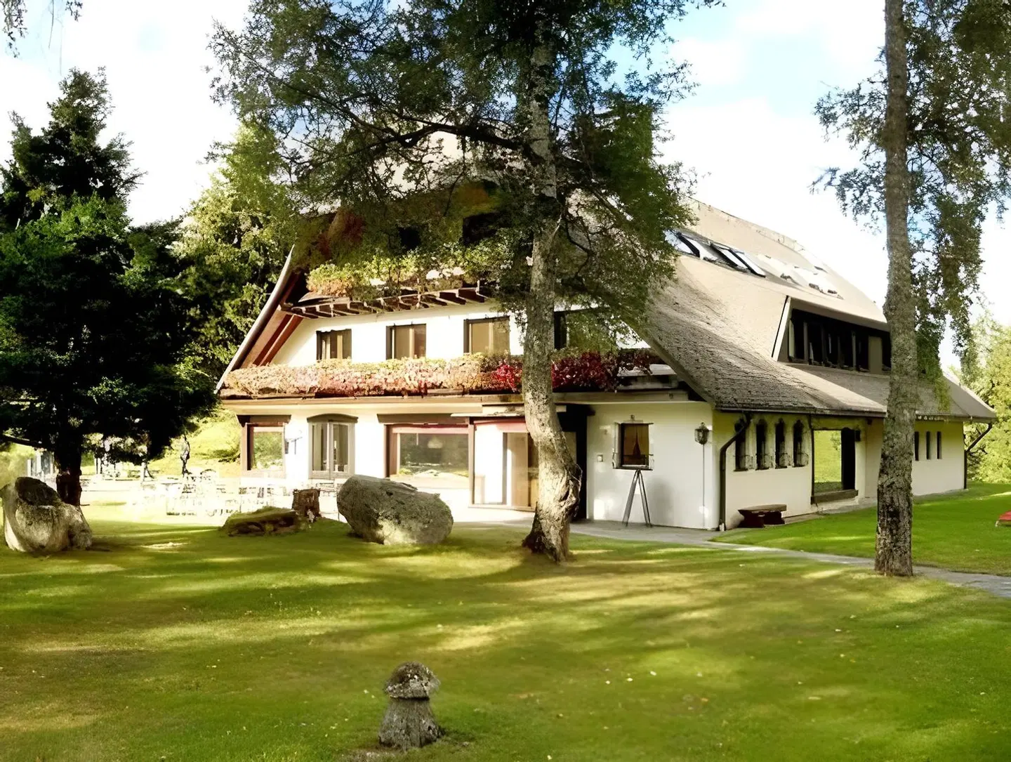 Behabühl EXTERIOR