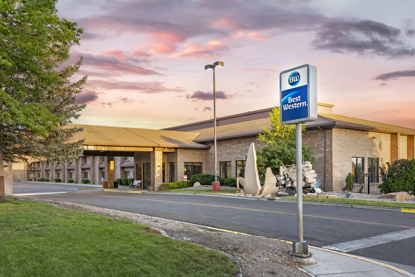 Best Western Elko Inn EXTERIOR