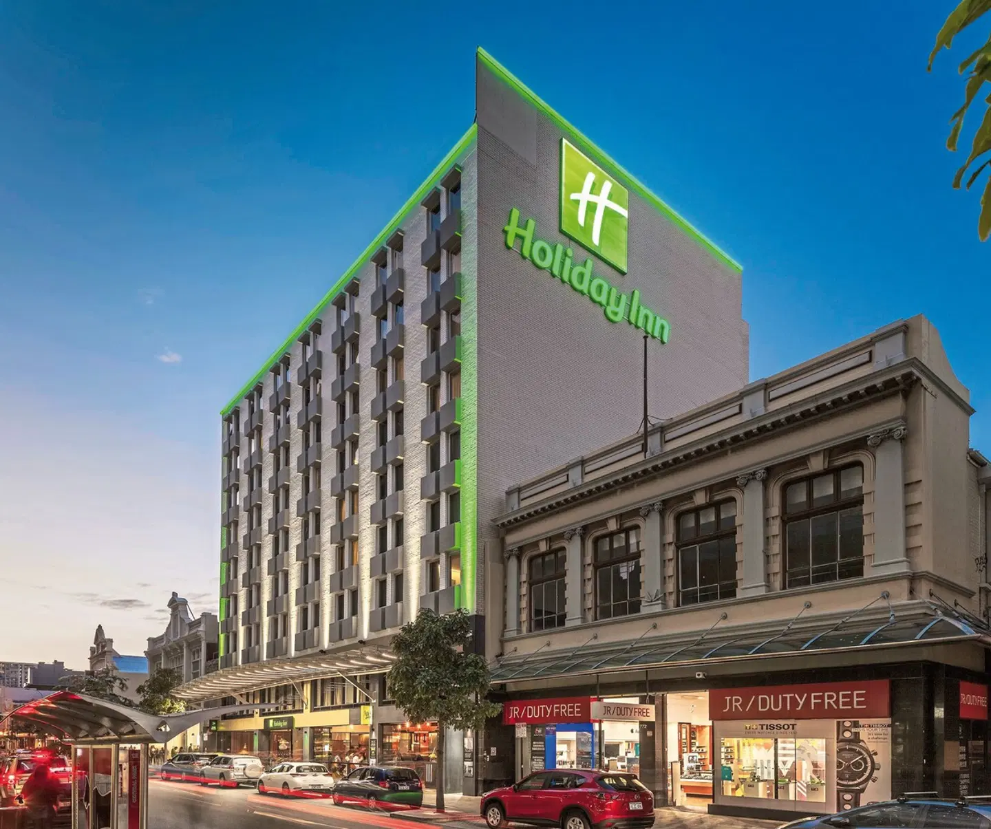 Holiday Inn Perth City Centre EXTERIOR