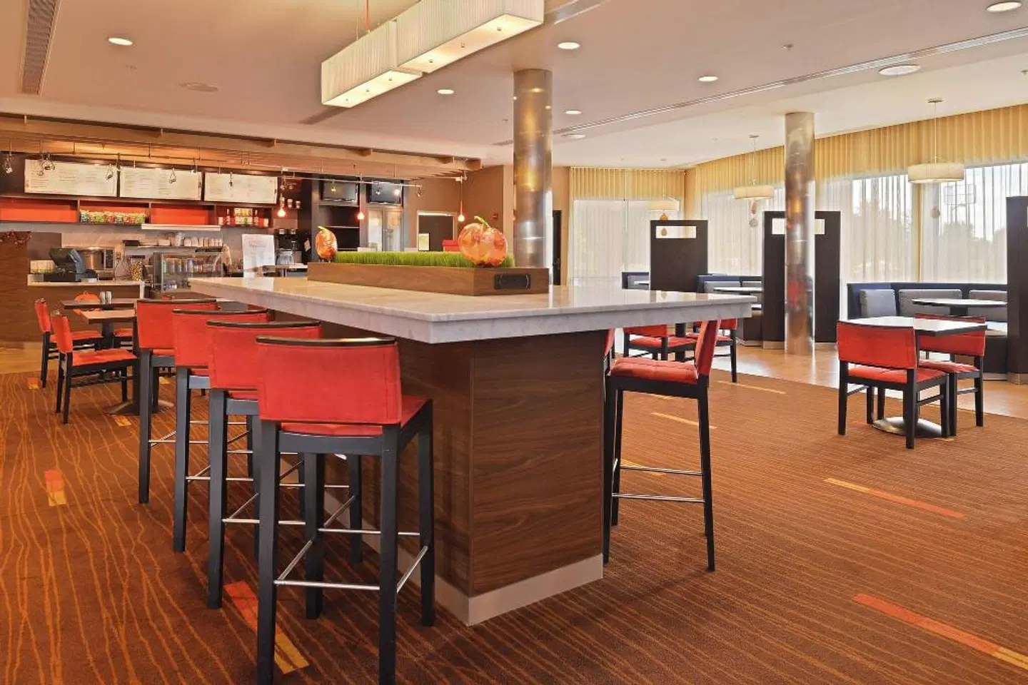 Courtyard by Marriott Mt. Holly Westampton Bar