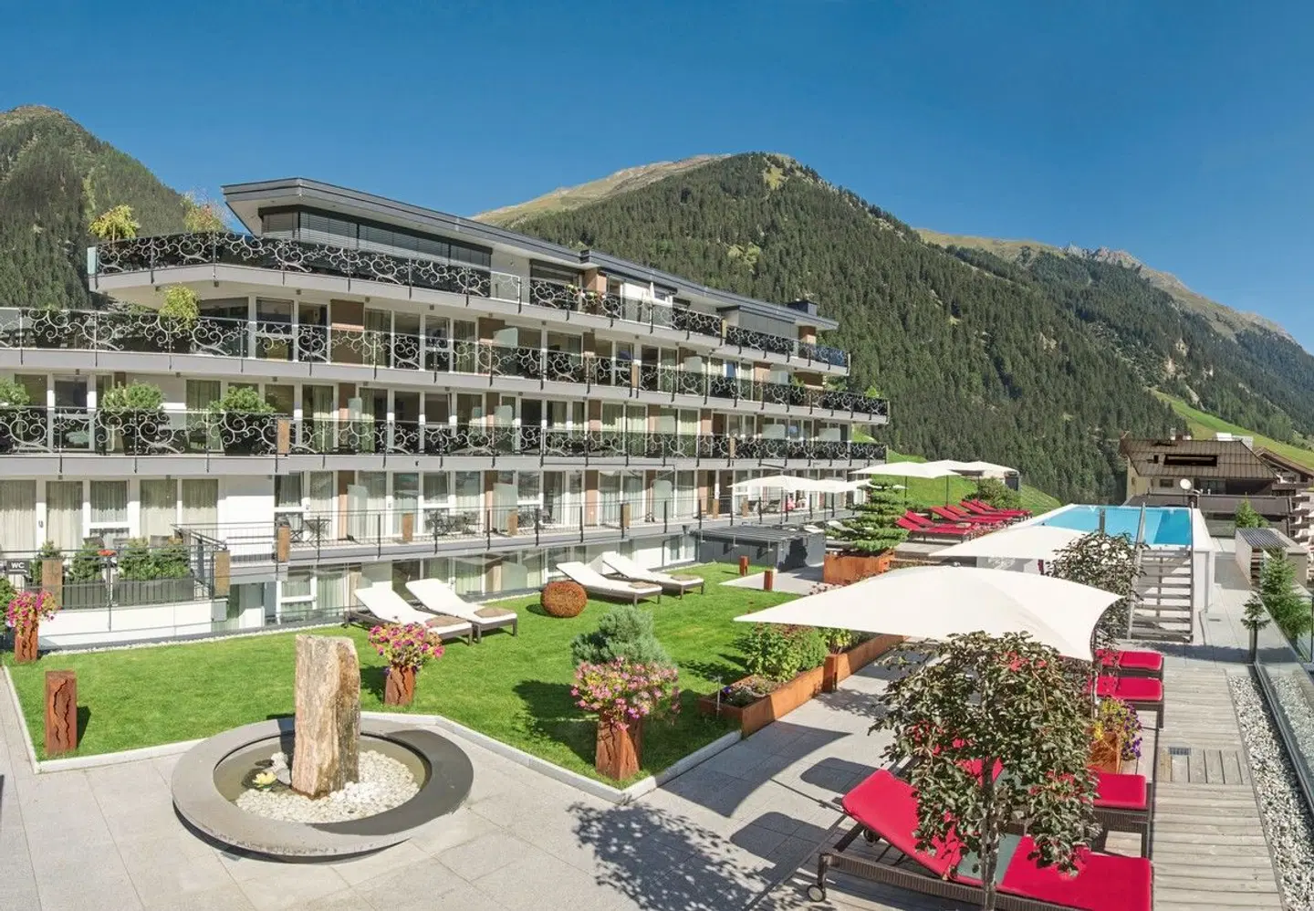 Fliana EXTERIOR
