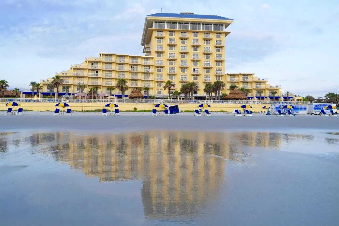 The Shores Resort & Spa EXTERIOR