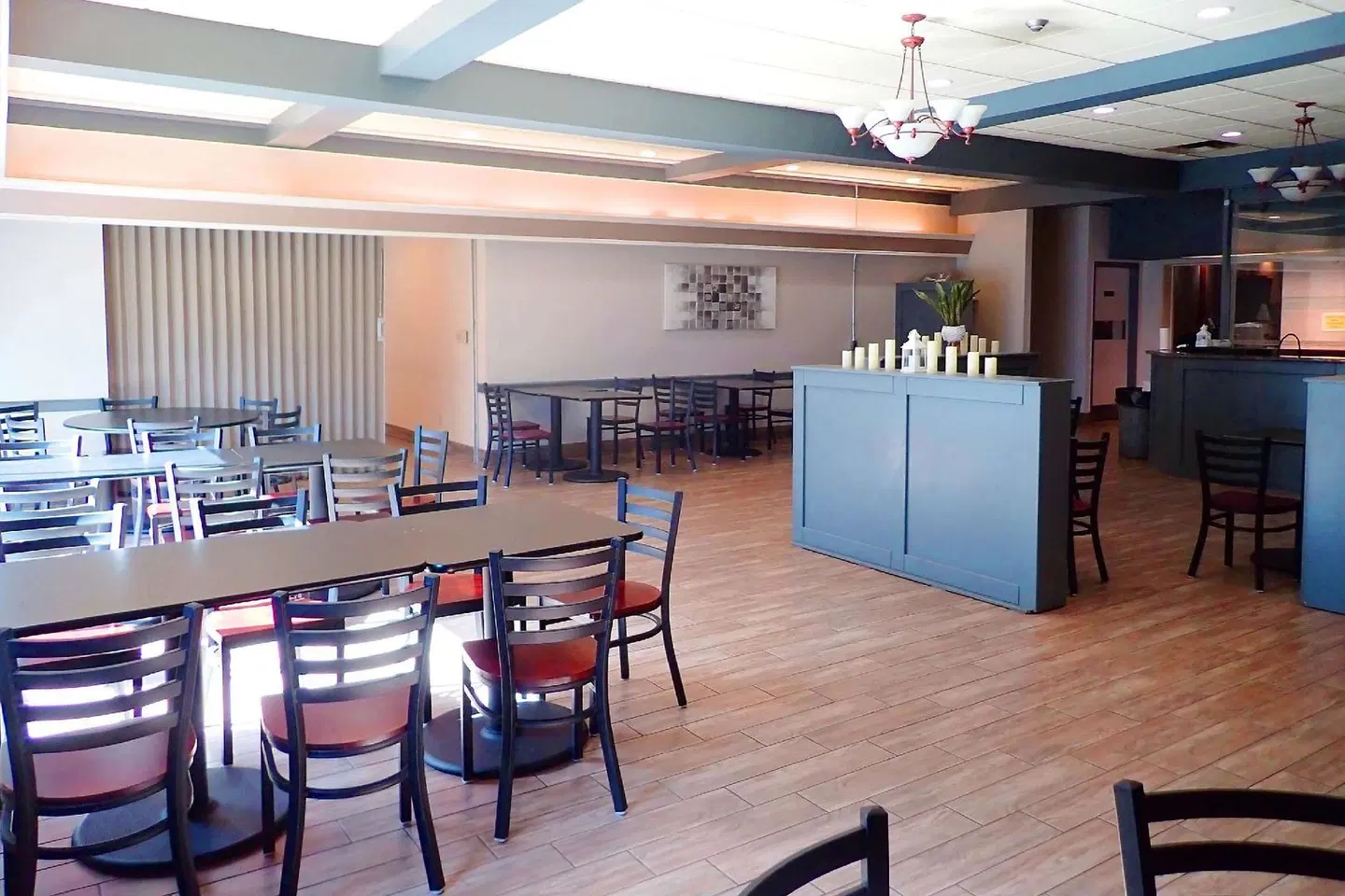 Days Inn By Wyndham Sudbury and Conference Centre Bar