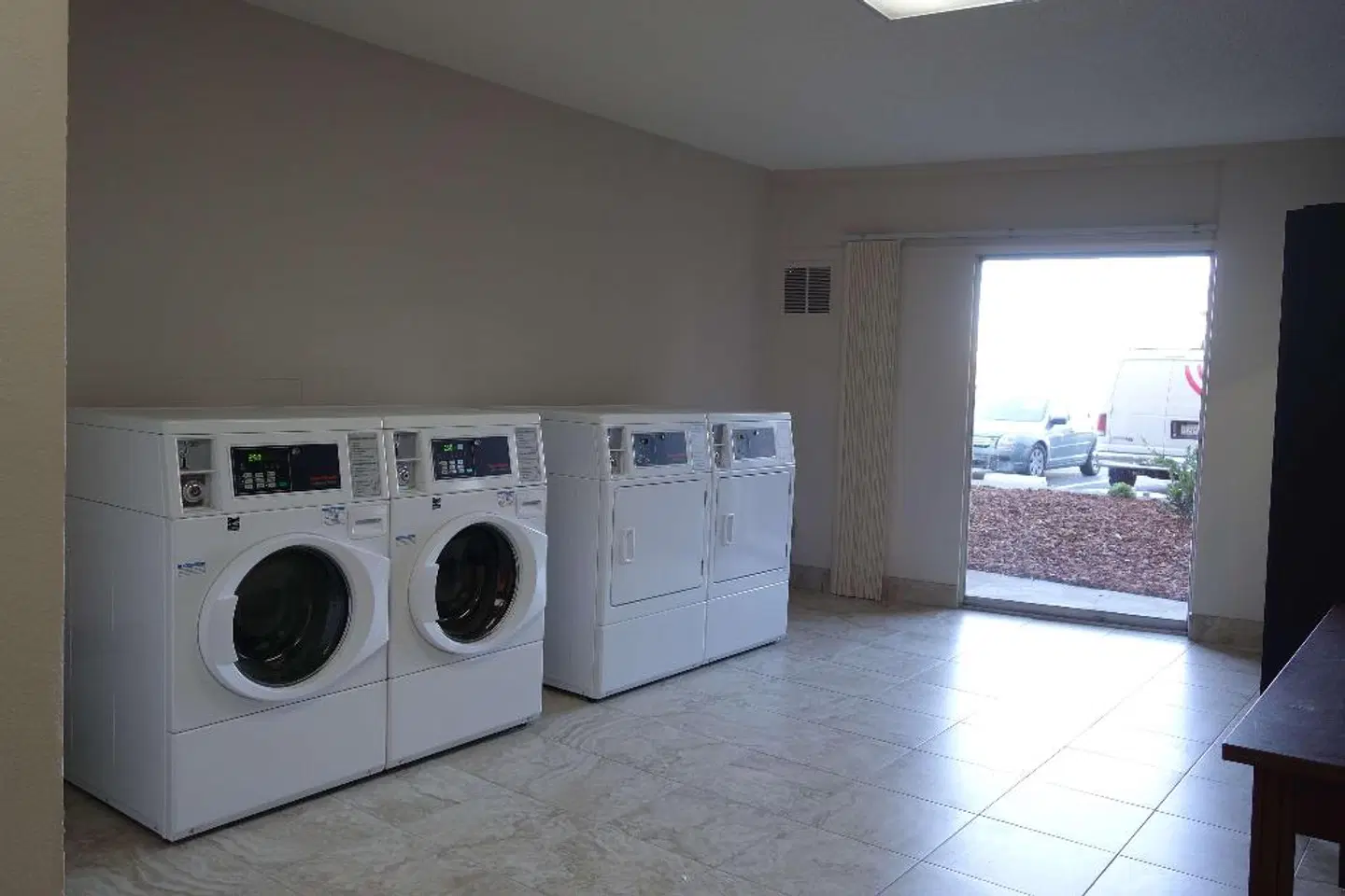 Ramada by Wyndham Sacramento ROOM_EXAMPLE