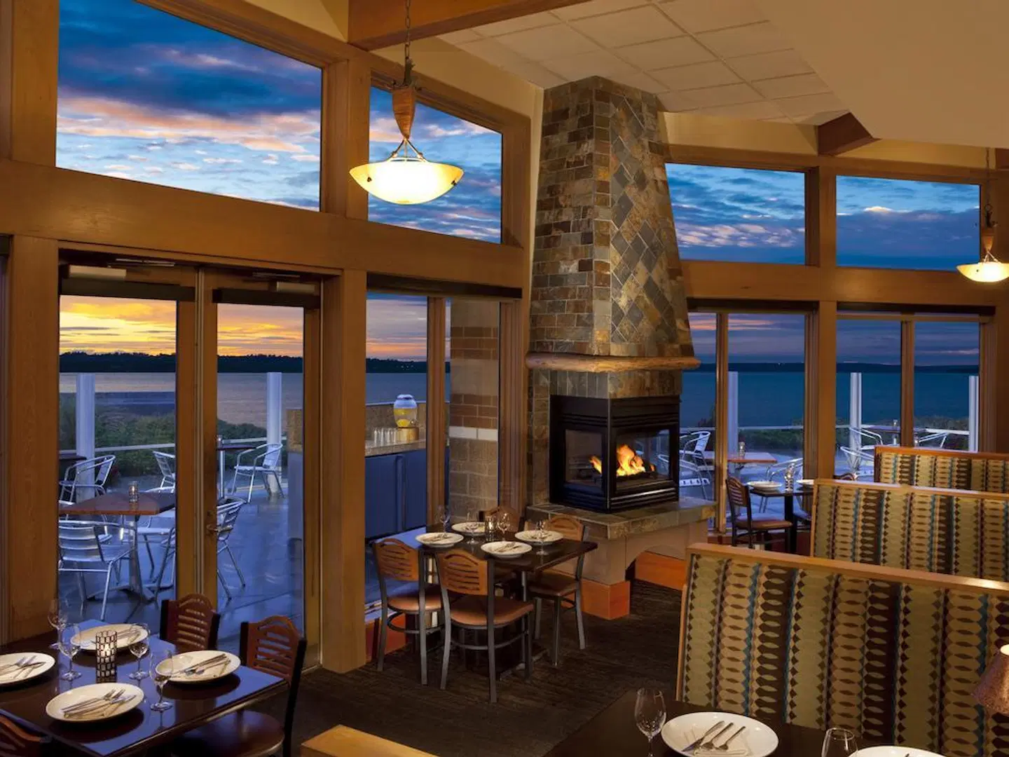 Woodmark Hotel Yacht Club & Spa Restaurant