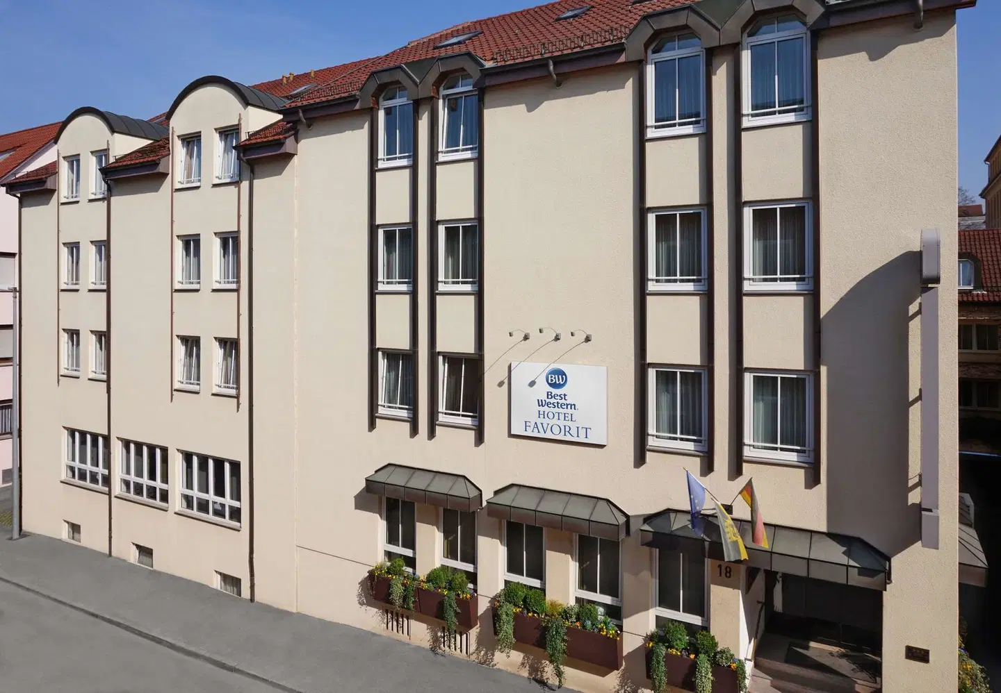 Best Western Hotel Favorit EXTERIOR