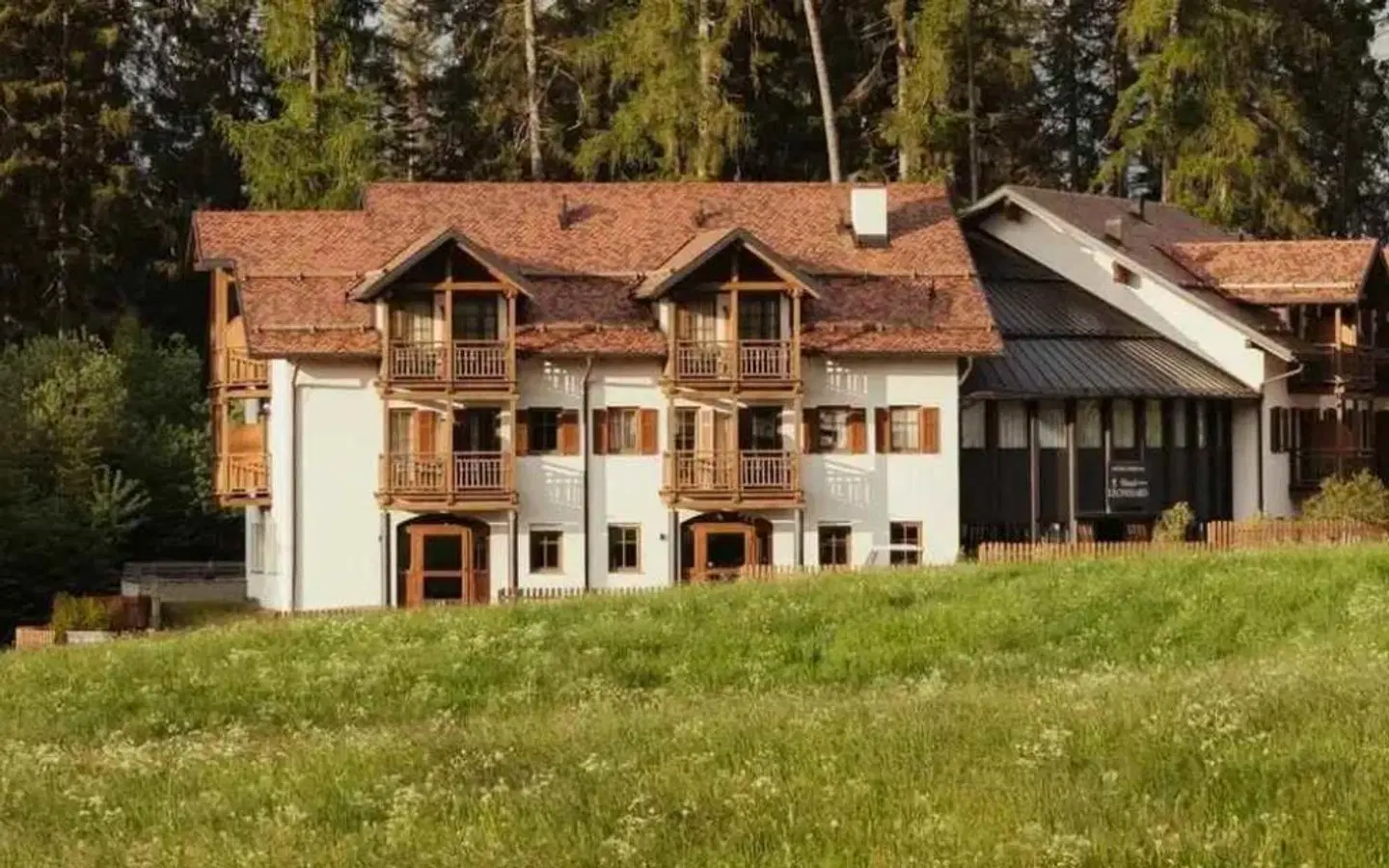 Hotel Leonard EXTERIOR