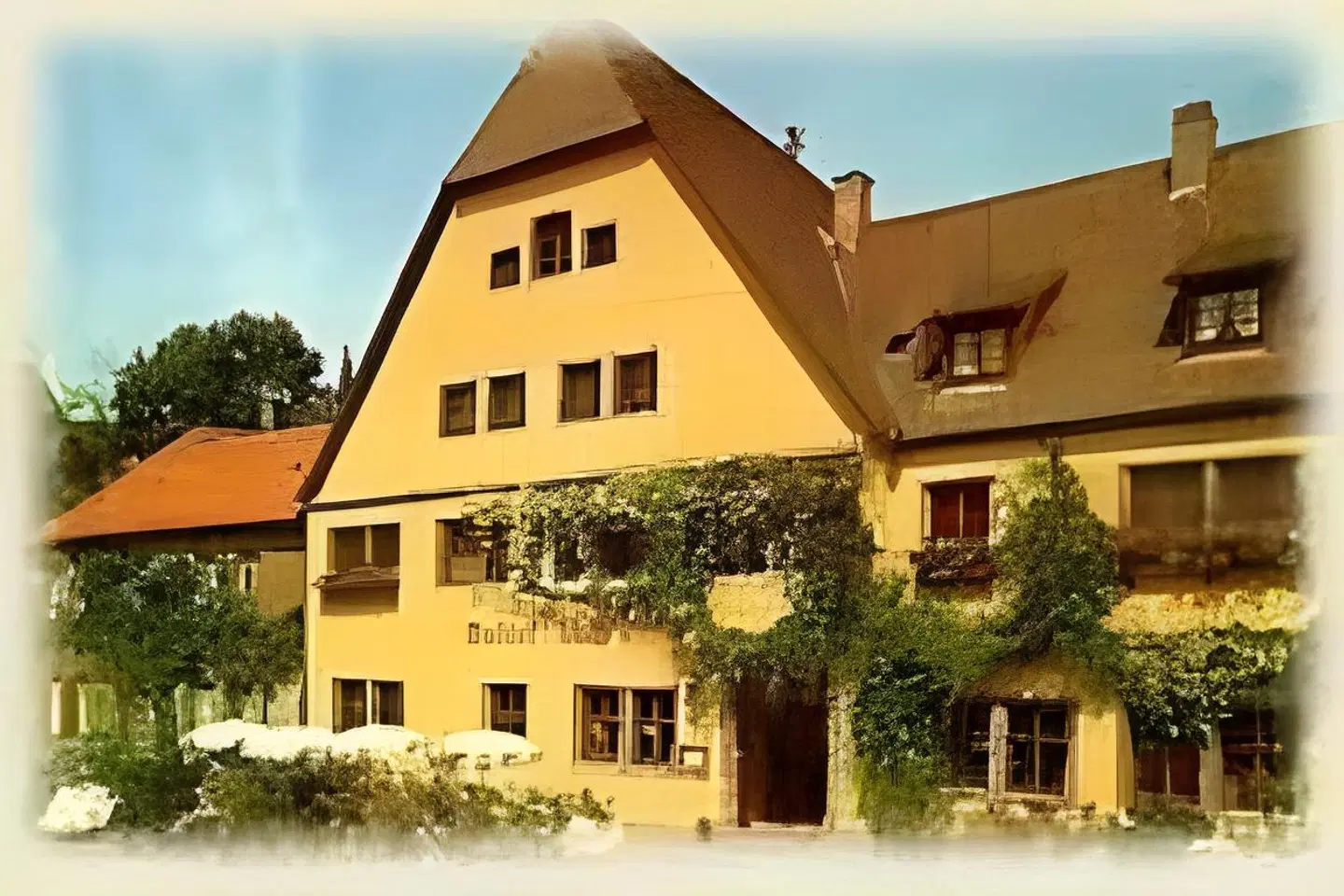 Butz EXTERIOR