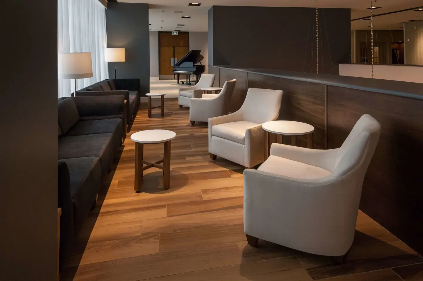 DoubleTree by Hilton Hotel London Ontario LOUNGE_LOBBY
