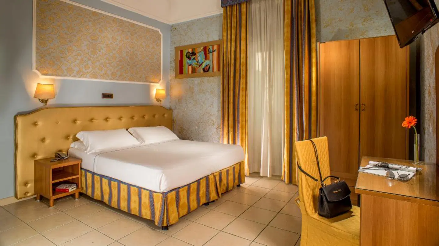 Assisi ROOM_EXAMPLE