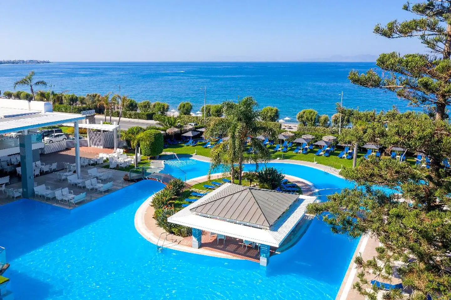 Oceanis Beach Hotel EXTERIOR