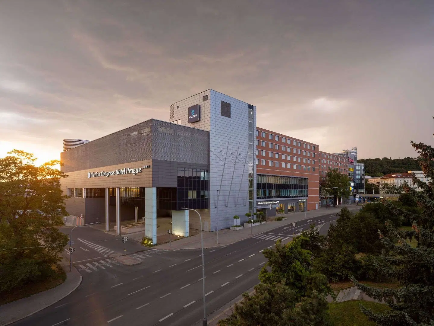 Clarion Congress Hotel Prague EXTERIOR