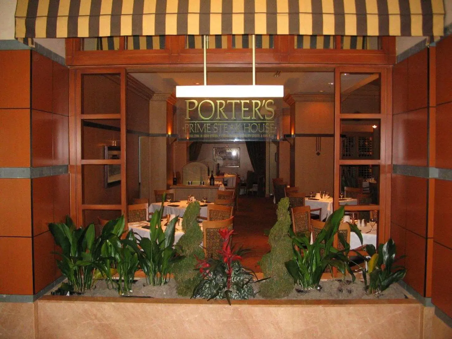 Hilton Los Angeles North-Glendale & Executive Meeting Center LOUNGE_LOBBY