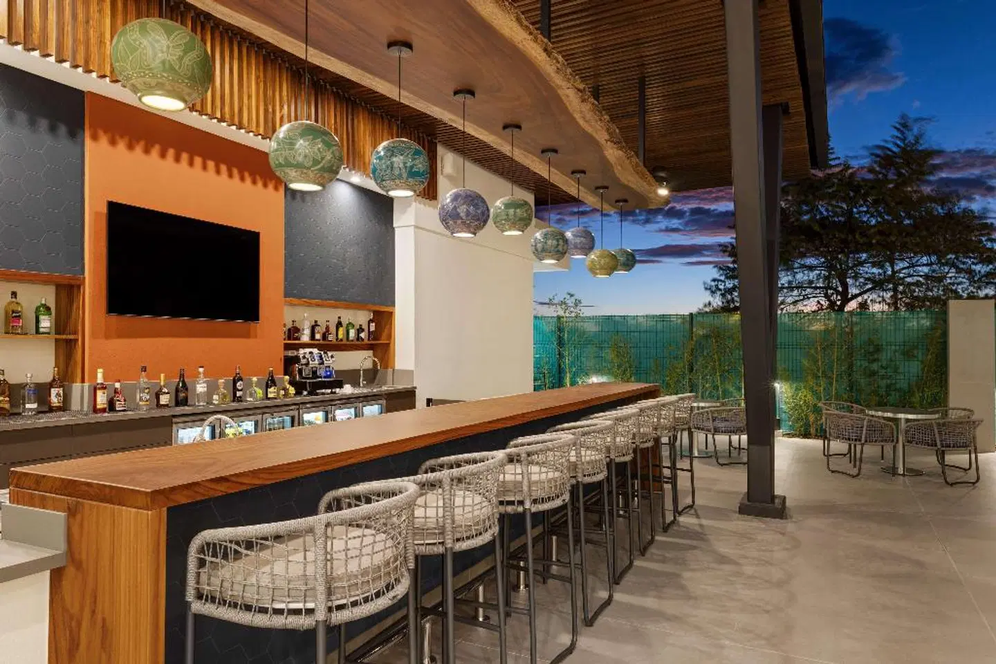 Hampton By Hilton Guanacaste Airport Bar