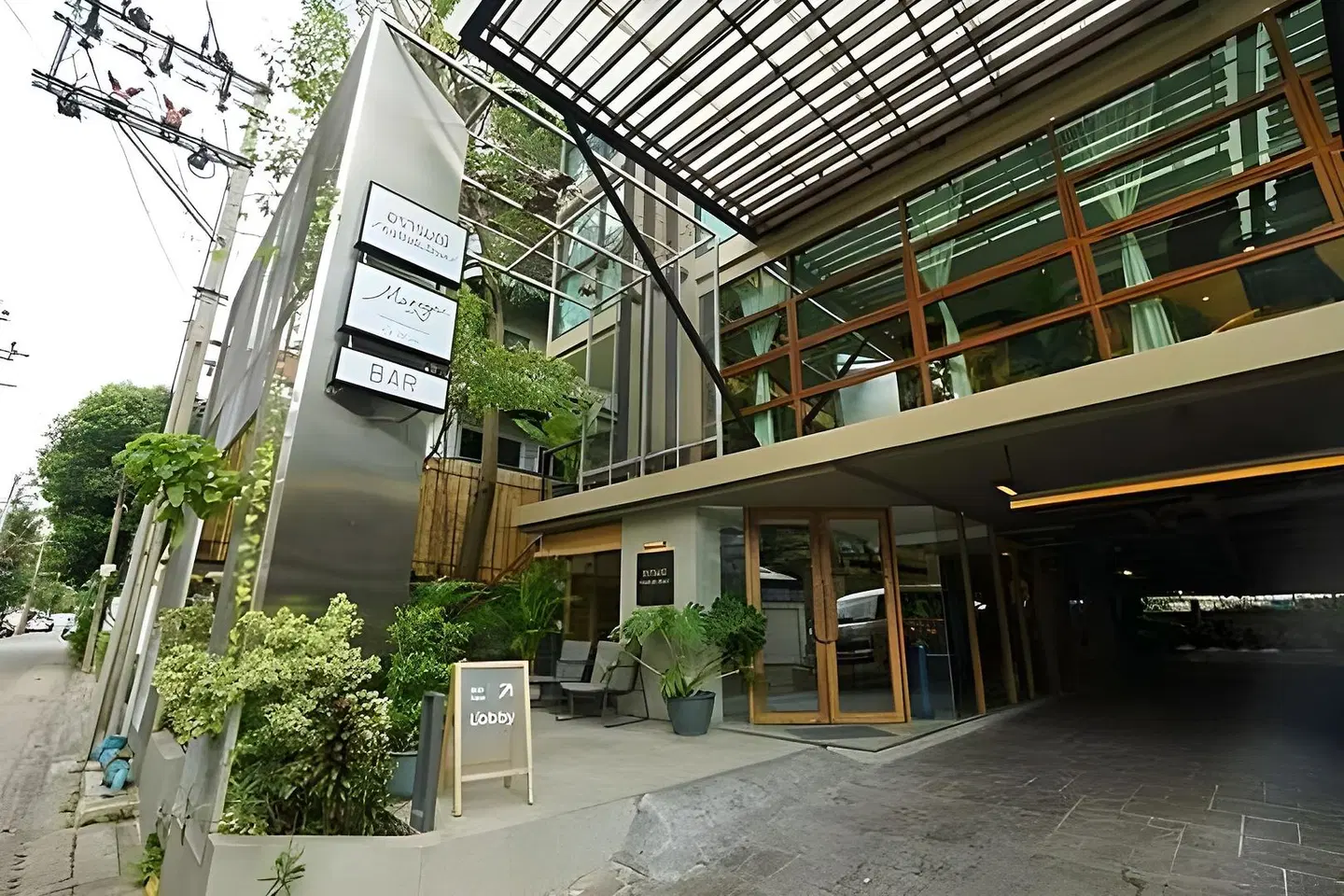 Karaarom Hotel EXTERIOR
